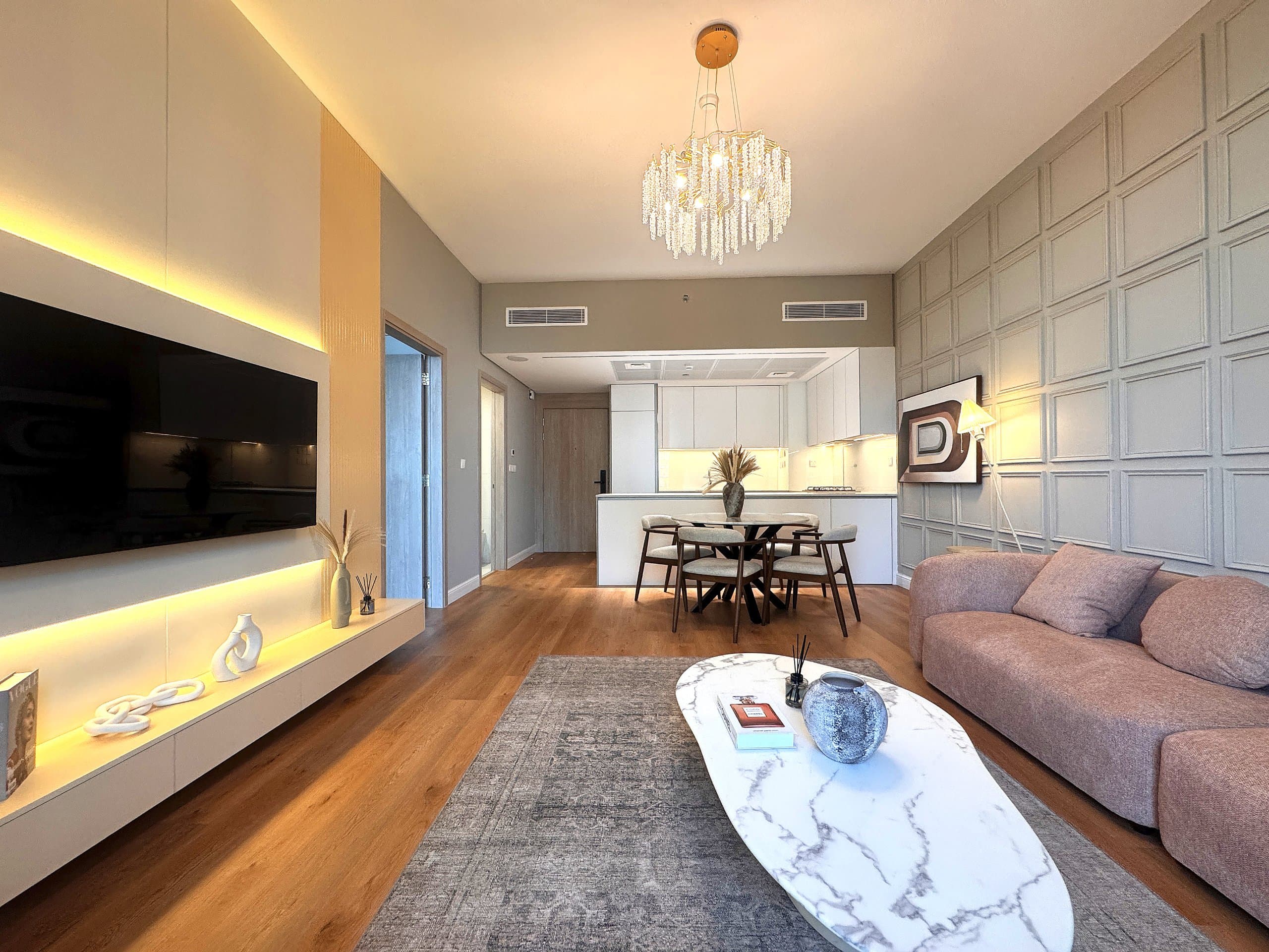 Luxurious 1 Bedroom with park view - Image 5