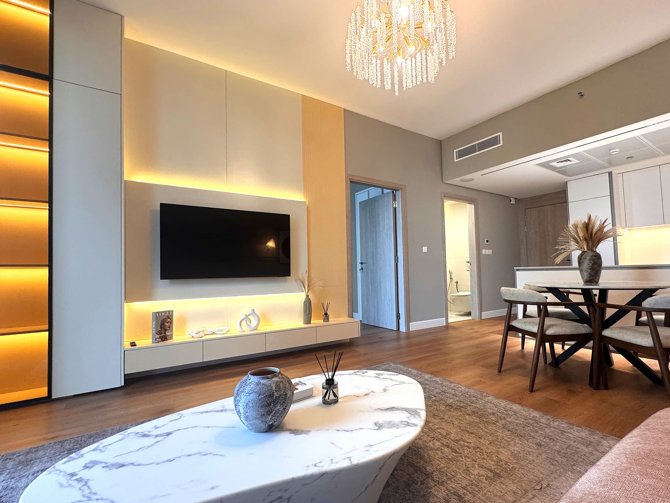 Luxurious 1 Bedroom with park view - Image 1